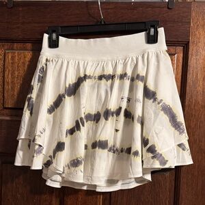 Lululemon Athletica Cream and Gray Skort